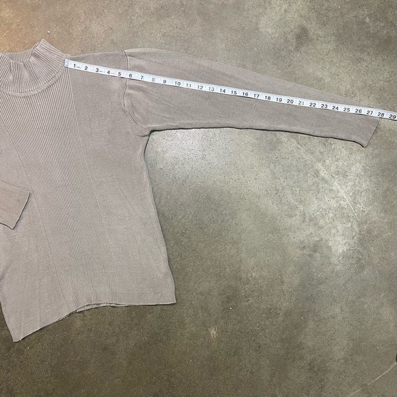 Essendi 100% Silk Ribbed Mock Neck Sweater Gray - Picture 6 of 8